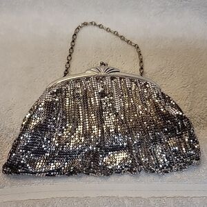 Vintage Art Deco Whiting & Davis Co. Silver Mesh Bag Purse Clutch
